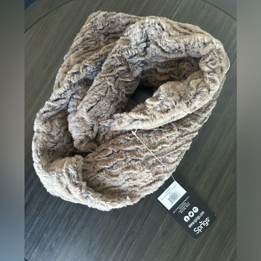 Textured faux fur (mink) cowl neck scarf